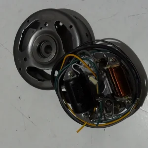 Garantierte Lieferung Zündung Lichtmaschine 6V 15/5/3 W passend für Zündapp Kreidler Hercules Puch