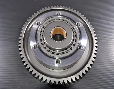 Suzuki SV 650 Anlasserfreilauf mit Zahnrad 03-12 Aktuell