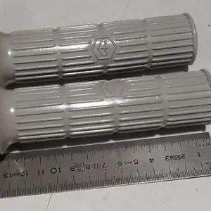 Vespa 50 125 150 160 180 Oldtimer Roller Griffgummis grau 22 24mm  135mm lang Versand Am Gleichen Tag