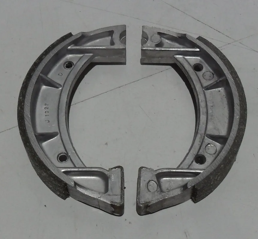 Bremsbeläge Bremsbacken Hercules 140x25 RX 9 Saisonangebot