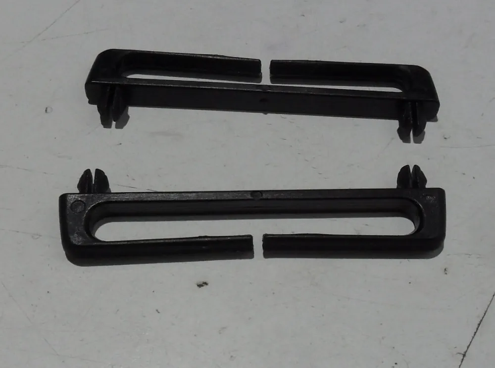 Garantierte Lieferung Puch Maxi Schutzblech Bowdenzugführung NEU