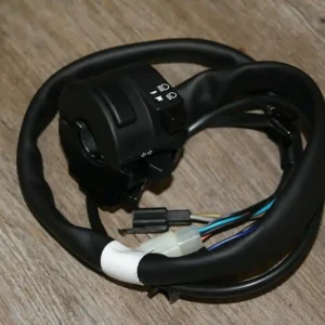 Nur Für Kurze Zeit Honda CBR 125 R 2004-2008 Lenkerschalter Blinker Schalter links Blinkerschalter original