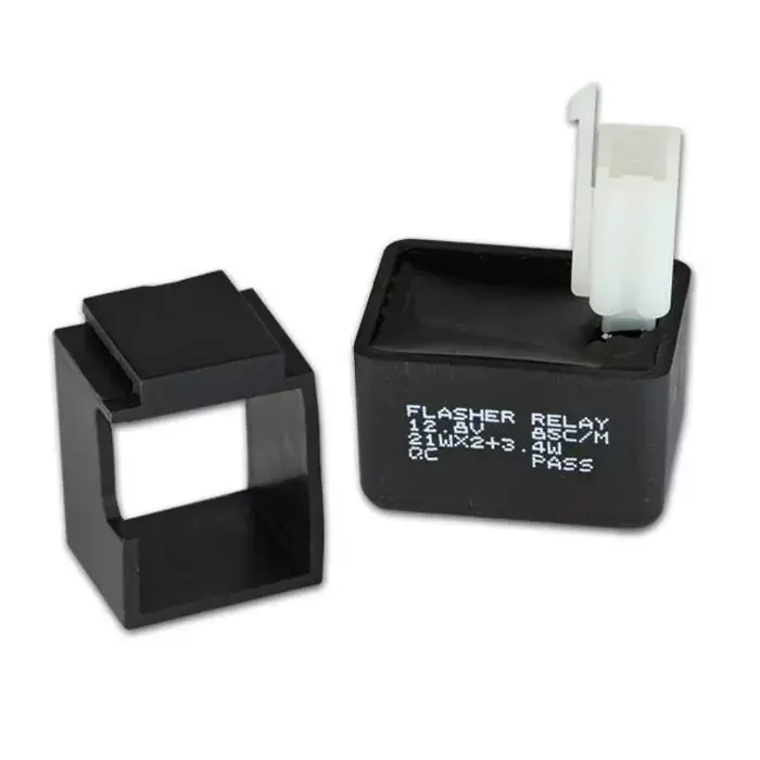 Ausverkauf Elektronisches Blinkrelais 2-Pin 12V 21W x 3,4W mit Japan-Blockstecker