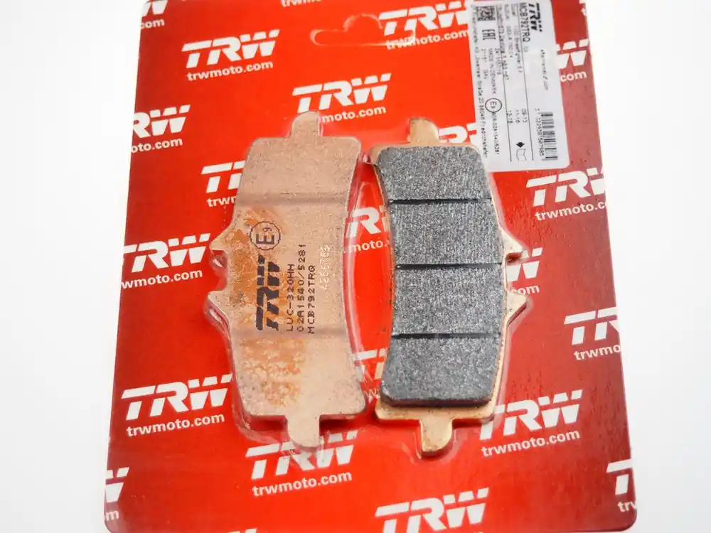 MCB792TRQ: Lucas Rennsportbelag Sinter-Racing vorn Nur Für Kurze Zeit